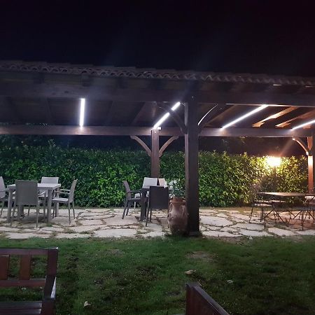 La Taverna Morcone Exterior foto